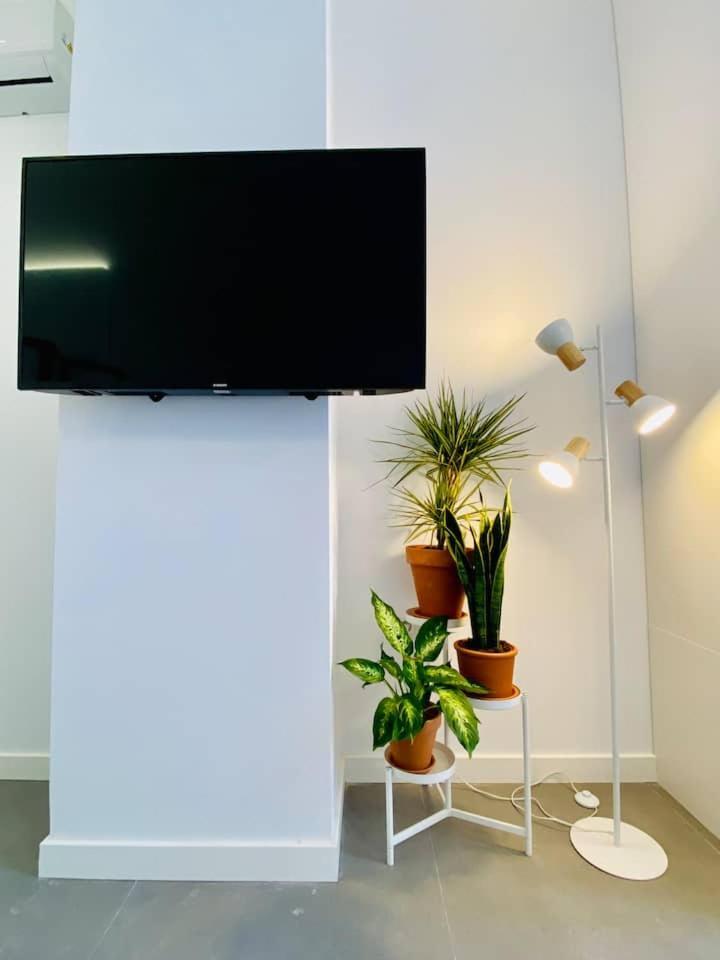 Lindo Cabanyal - Comfort Family Beachside Apartment Valencia Bagian luar foto